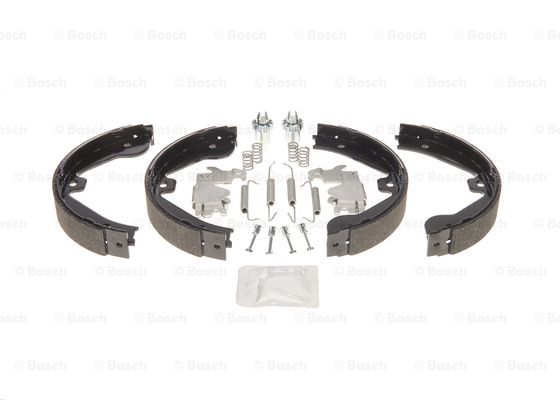 Колодки тормозные барабанные BOSCH 0204113829