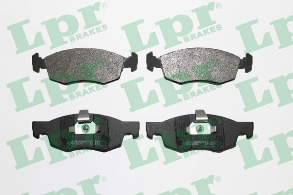 Тормозные колодки передние дисковые ABE арт. 05P756