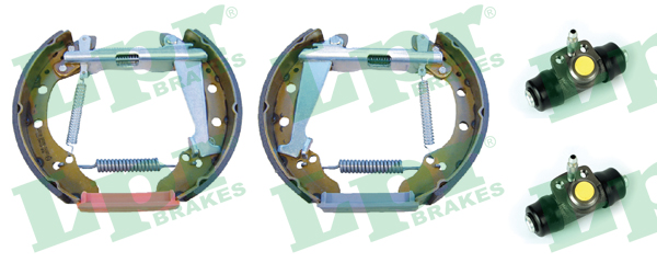 Комплект тормозных колодок BOSCH арт. OEK304