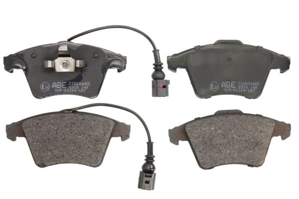 Тормозные колодки передние дисковые BOSCH арт. C1W044ABE