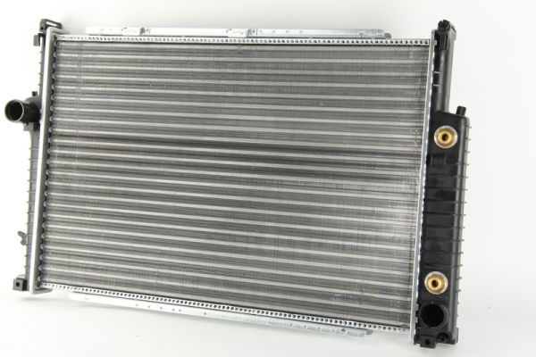 Радиатор охлаждения двигателя THERMOTEC D7B019TT
