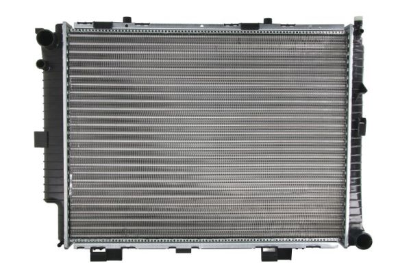 Радиатор охлаждения двигателя THERMOTEC D7M024TT