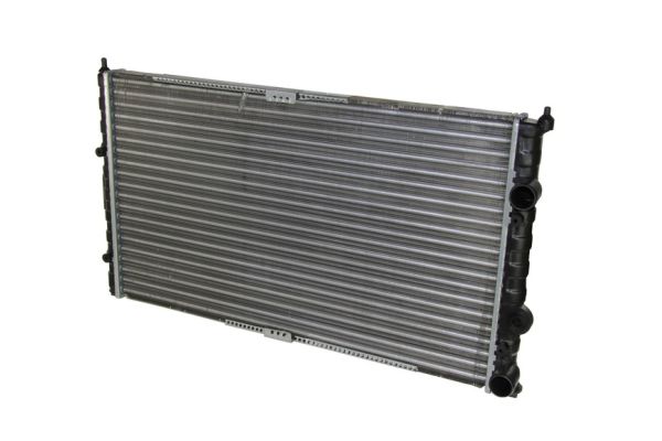 Радиатор охлаждения двигателя NISSENS арт. D7W039TT