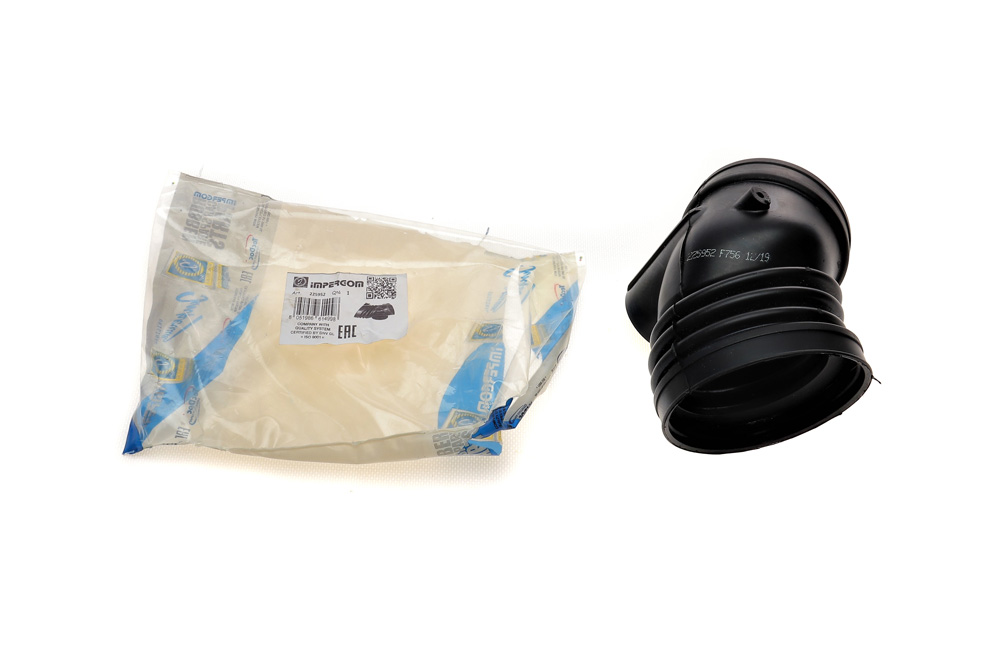 Патрубок интеркулера BMW 5 (E39)/7 (E38) 2.0/2.5/2.8 95-03 BMW арт. 225952