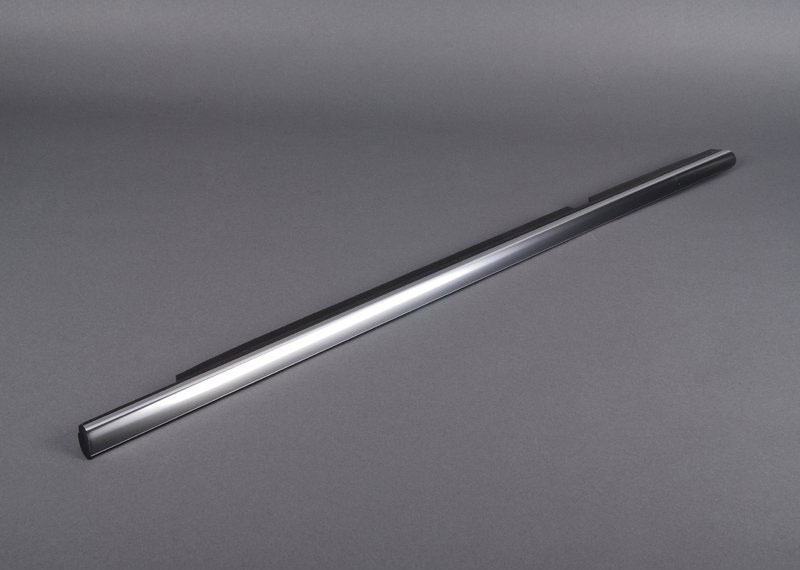 Накладка MERCEDES-BENZ 1646907980